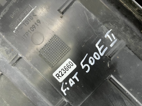Osłona pod silnik Fiat 500E 2 II 20r.- przednia płyta dolna podwozia pod zderzak 52194992