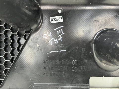 Osłona podwozia Citroen C4 III 20r.- tylna osłona płyta pod zderzak tył 9842680380 9831674380