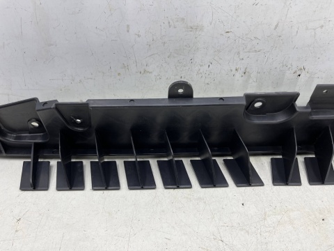 Ślizg Peugeot 308 III T10 HB 21r.- tylne środkowe mocowanie zderzaka wspornik uchwyt tył ORYGINALNY 9836418080