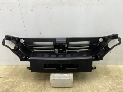 Zderzak przedni Iveco Daily IV 4 19-24r. Lift stopień zderzaka środkowy przód środek 105802315882EZ