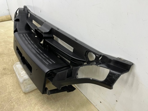 Zderzak przedni Iveco Daily IV 4 19-24r. Lift stopień zderzaka środkowy przód środek 105802315882EZ