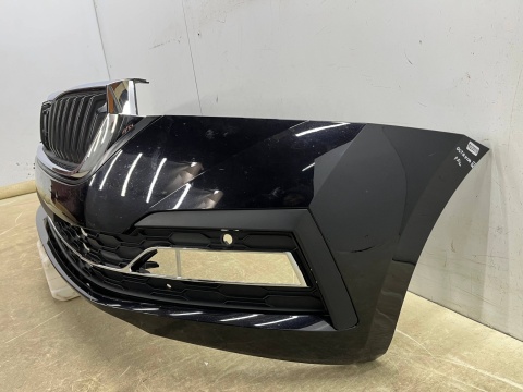Zderzak przedni Skoda Octavia IV 4 5E3 19-24r. Przedlift przód PDC 5E3807221