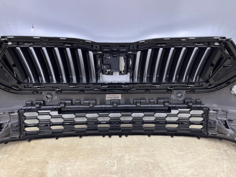 Zderzak przedni Skoda Octavia IV 4 5E3 19-24r. Przedlift przód PDC 5E3807221