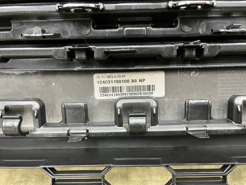 Zderzak przedni Skoda Octavia IV 4 5E3 19-24r. Przedlift przód PDC 5E3807221