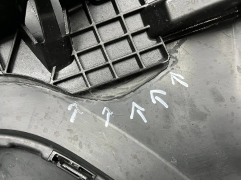 Zderzak tylny Citroen C4 4 III 20r.- tył 6XPDC 9834300180