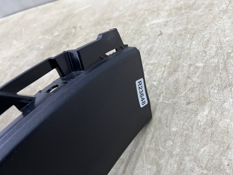 Zderzak tylny Kia Stonic 17-25r. Przedlift tył PDC 86611-H8400