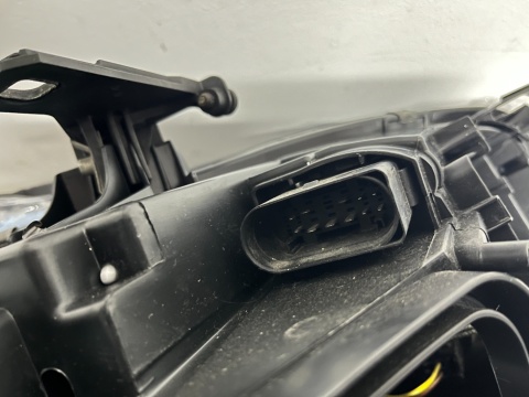 Lampa reflektor Audi A4 B8 07-11r. LEWA przednia BI Xenon BiXsenon nieskrętny Europa oryginal lewy przód 8k0941003c