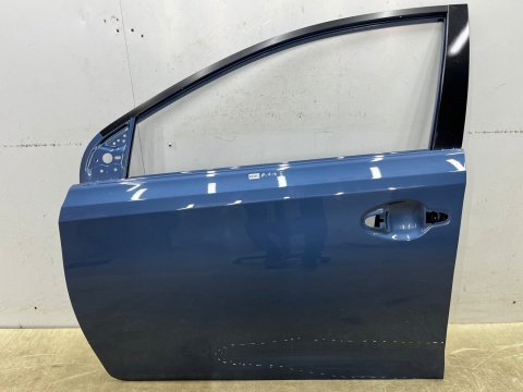 Drzwi Toyota Auris E180 2 II 12-18r. lewe przednie lewy przód