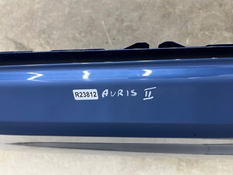 Drzwi Toyota Auris E180 2 II 12-18r. lewe przednie lewy przód