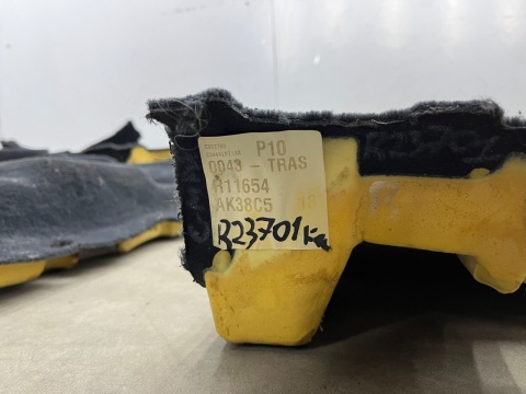 Wykładzina Ford C-Max MK2 12-19r. podłoga dywan mata EUROPA