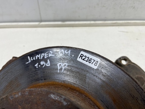 Zwrotnica Citroen Jumper I Ducato II Boxer I 94-06r. 1.9d DIESEL piasta prawa przednia prawy przód 1317400080