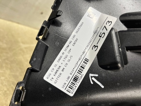 Zderzak przedni Audi A6 C9 25r.- przód 6XPDC spryski 4P0807437C