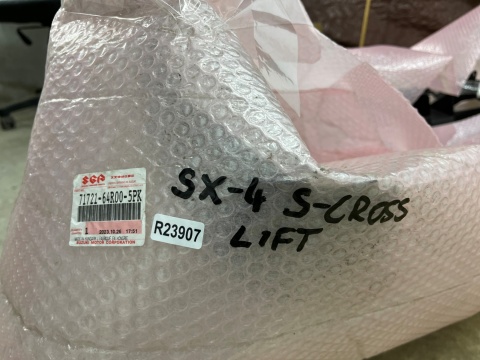 Zderzak przedni Suzuki SX4 S-Cross 16-21r. Lift przód nowy oryginalny 71721-64R0