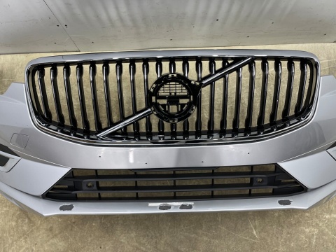 Zderzak przedni Volvo XC60 2 II 17-21r. Przedlift przód spryski 31425160