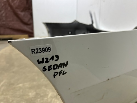 Zderzak tylny Mercedes W213 E-Klasa 16-20r. Przedlift tył Sedan 6XPDC A2138850025