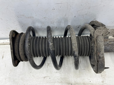 Amortyzator Ford C-max MK2 Focus MK3 12-19r. diesel TDCi LEWY przedni mcpherson sprężyna lewy przód av61-18k001-abe