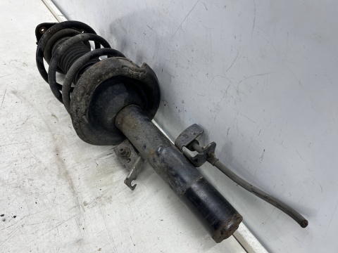 Amortyzator Ford C-max MK2 Focus MK3 12-19r. diesel TDCi prawy przedni mcpherson sprężyna prawy przód av61-18045-abe