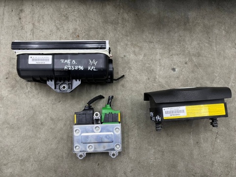 Deska rozdzielcza Opel Zafira B 05-14r. kokpit konsola poduszki powietrzne AIRBAG komplet