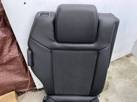 Fotele Opel Zafira B 05-14r. pół skóra EUROPA komplet 3 rzędy