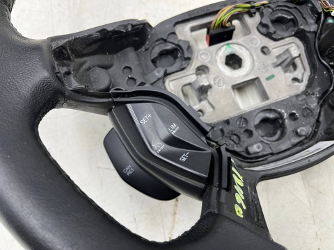 Kierownica Ford C-Max MK2 Focus Mk3 Kuga Mk2 12-19r multifunkcyjna skórzana skóra w dobrym stanie am51-3600-bf