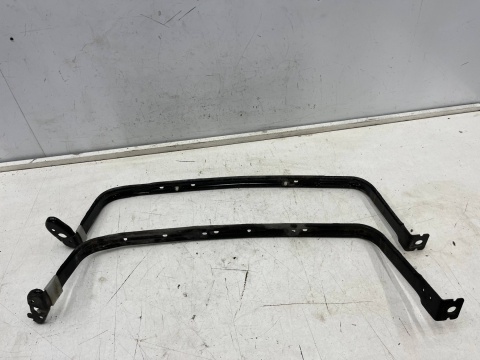 Mocowanie zbiornika Ford C-Max MK2 Focus MK3 12-19r obejma uchwyt baku opaska KOMPLET av61-9057-ac av61-9054-ab