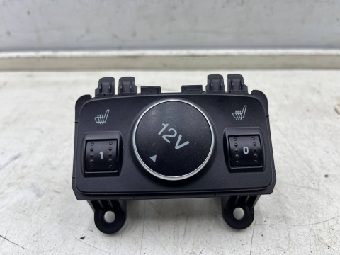 Przełącznik Ford C-Max MK2 Kuga MK2 12-19r. przycisk pokrętło grzania foteli gniazdo 12v cj5t-19k314-ba