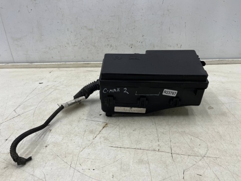 Skrzynka bezpieczników Ford C-Max MK2 Focus MK3 Kuga MK2 Volvo V40 12-19r. 1.6 TDCi moduł av6t-14a067-ac dm5t-14k733-ftb