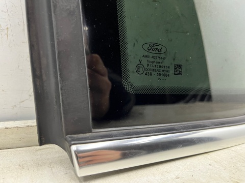 Szyba boczna Ford C-Max MK2 CMax Mk2 12-19r. lewy tylny trójkąt karoseryjna oryginalna chrom lewy tył