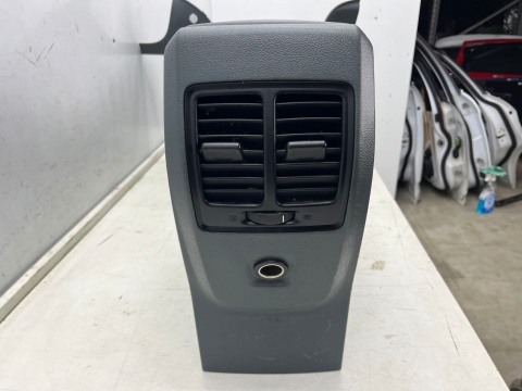 Tunel środkowy Ford C-Max MK2 12-19r. podłokietnik usb aux uchwyt na kubki Europa am51-0r043b63-cr