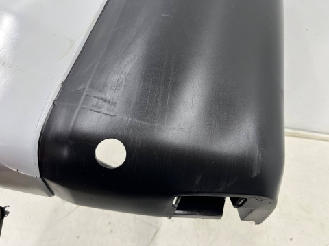 Zderzak tylny Renault Trafic III Vivaro B Primastar II Talento Express 14r.- narożnik nakładka prawa zderzaka PDC 850162827R