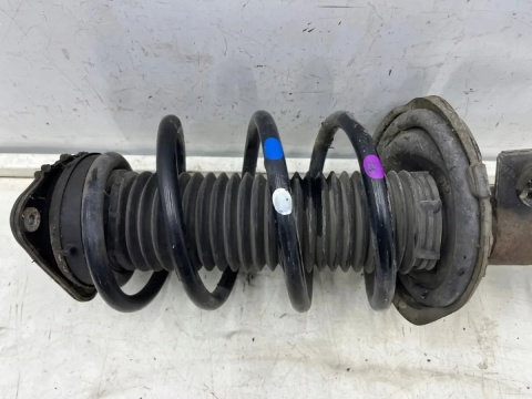 Amortyzator Ford C-max MK2 Focus MK3 12-19r. TDCi prawy przedni mcpherson