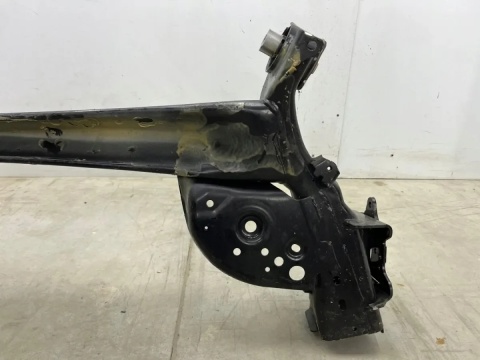 Belka zawieszenia Mazda 3 IV BP 2019r.- tylna oś wózek ORYGINAL