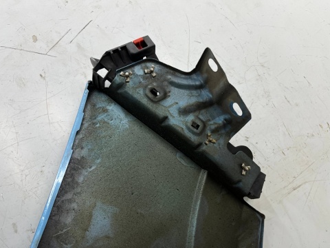 Błotnik Opel Zafira B II 05-14r. lewy przedni lewy przód Z20N