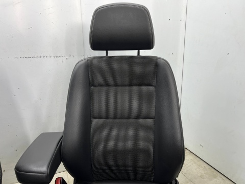 Fotele Opel Zafira B 05-14r. pół skóra EUROPA komplet 3 rzędy