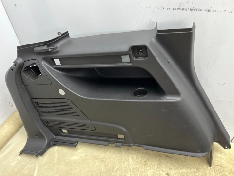 Tapicerka Opel Zafira B 05-14r. wykładzina boczki bagażnika wkład mata dywan podłoga KOMPLET