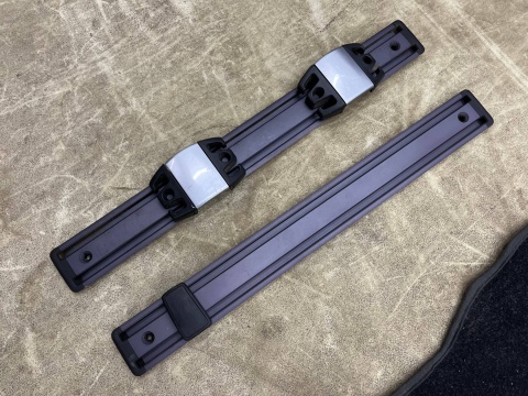 Tapicerka Opel Zafira B 05-14r. wykładzina boczki bagażnika wkład mata dywan podłoga KOMPLET