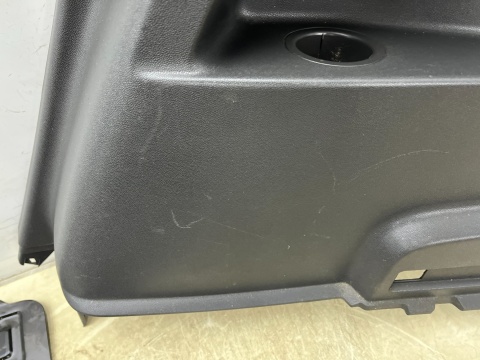 Tapicerka Opel Zafira B 05-14r. wykładzina boczki bagażnika wkład mata dywan podłoga KOMPLET