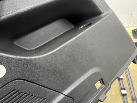 Tapicerka Opel Zafira B 05-14r. wykładzina boczki bagażnika wkład mata dywan podłoga KOMPLET