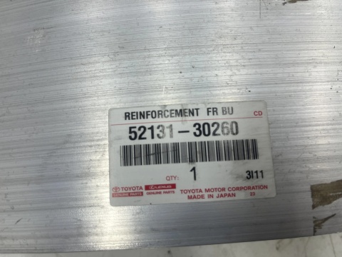 Belka zderzaka Lexus GS III 05-12r. przednie wzmocnienie pasa chłodnic przód oryginalne 52131-30260