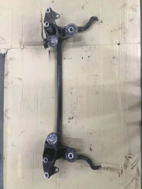Drążek stabilizatora VW PASSAT B5 Audi A6 C5 przedni stabilizator