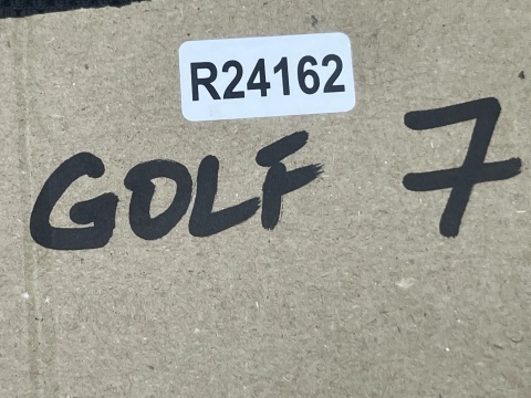 Fotele VW Golf 7 VII 12-20r. GRZANE tylna kanapa mały przebieg EUROPA Komplet