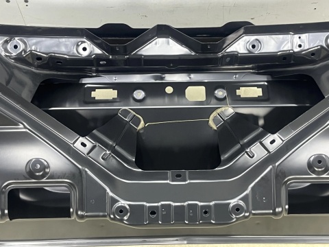 Klapa bagażnika Nissan Juke F16 2 II 19r.- nowa oryginalna K0100-6PAAC