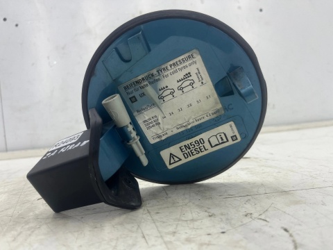 Klapka wlewu paliwa Opel Zafira B 12-19r. kod koloru Z20N z uszczelką