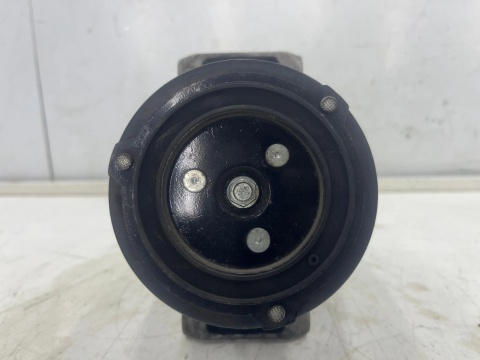 Kompresor klimatyzacji Opel Zafira B 05-14r. 1.9CDTI