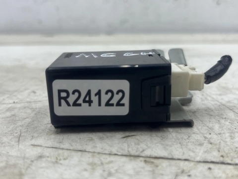 Moduł Mazda 6 II GH 07-12r. komputer sterownik centralnego zamka dh56675dz