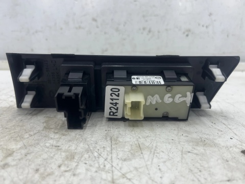 Przełącznik Mazda 6 II GH 07-12r. przycisk pokrętło regulacji poziomu świateł włącznik DSC gs1e66170b