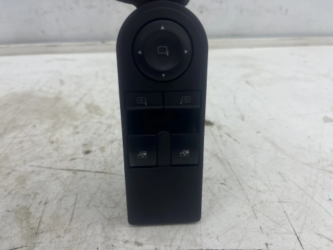 Przełącznik Opel Zafira B 05-14r. panel sterowania podnoszenia szyb 13209203