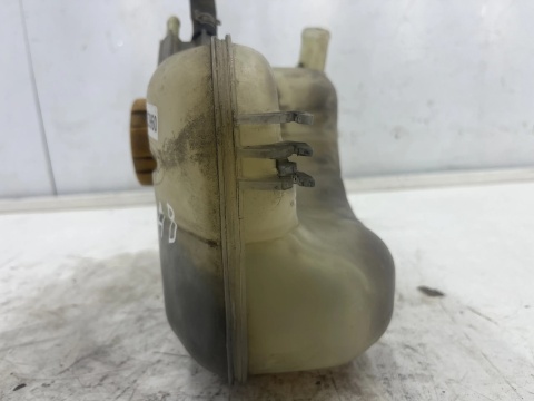 Zbiorniczek wyrównawczy Opel Zafira B 05-14r. 13127129