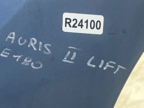 Zderzak przedni Toyota Auris E18 2 II 15-18r. Lift przód 52119-02K40