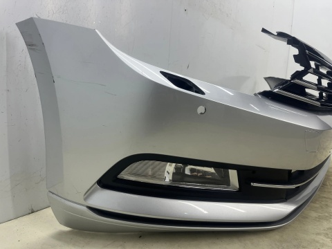 Zderzak przedni VW Passat B8 VIII 14-19r. Przedlift przód 4XPDC spryski 3G0807221